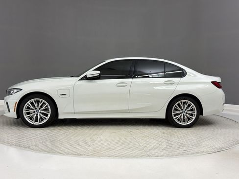 Used 2023 BMW 330e w/ Driving Assistance Package RWD image 2
