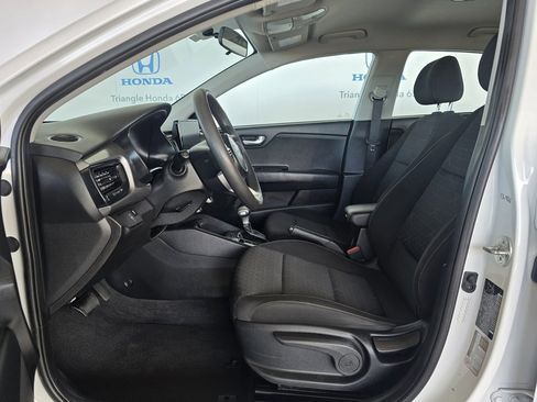Used 2023 Kia Rio LX image 10