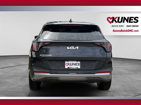 Used 2026 Kia Sportage LX FWD image 9