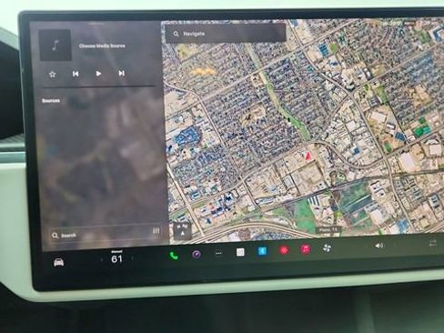 Used 2024 Tesla Model X Plaid image 49