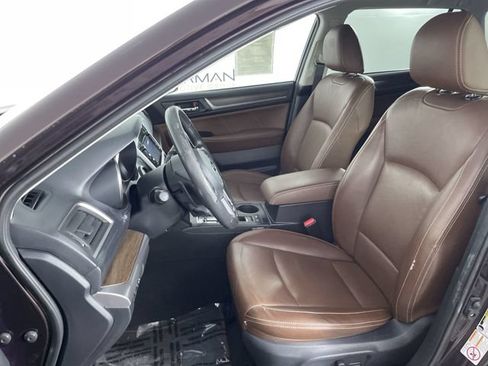 Used 2017 Subaru Outback 2.5i Touring w/ Popular Package #5A AWD/4WD image 18