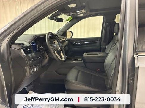 Used 2021 GMC Yukon Denali w/ Denali Ultimate Package AWD/4WD image 13