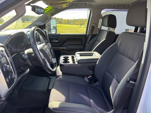 Used 2015 GMC Sierra 2500 SLE w/ SLE Preferred Package image 13