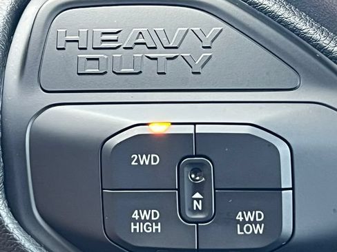 Used 2025 RAM 2500 Big Horn AWD/4WD image 32