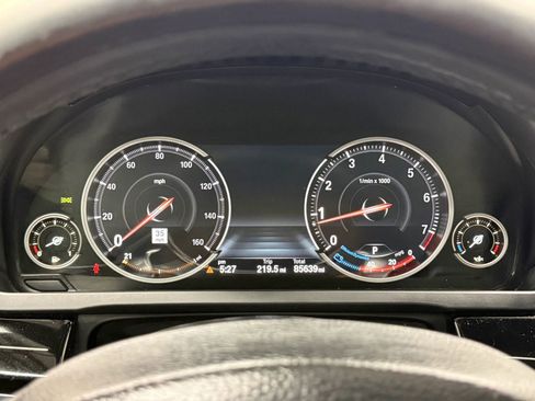 Used 2015 BMW 750Li w/ M Sport Edition RWD image 30