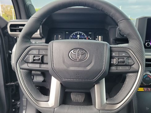 New 2026 Toyota Tacoma SR5 AWD/4WD image 22
