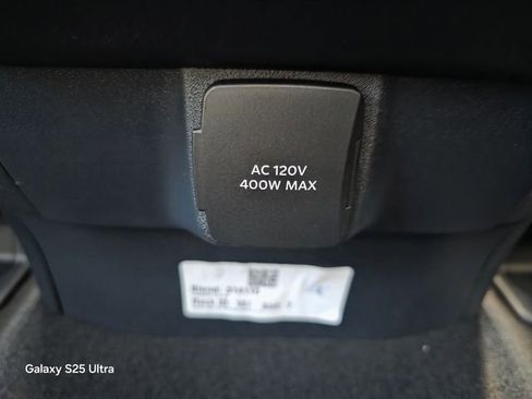 New 2026 Ford Expedition Active image 18