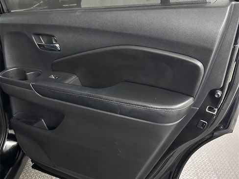 Used 2016 Honda Pilot Touring image 40