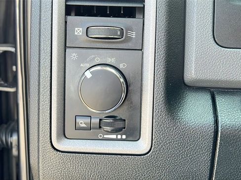 Used 2018 RAM 1500 Tradesman image 14