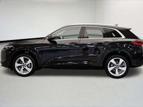 New 2025 Audi Q5 Premium Plus image 2