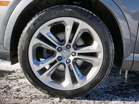 Used 2017 Audi Q3 2.0T Premium Plus w/ Premium Plus Package image 15