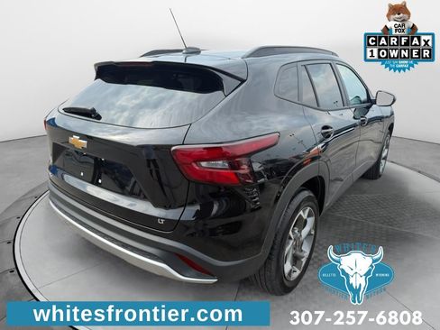 Used 2026 Chevrolet Trax LT FWD image 5