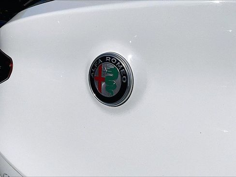 Used 2018 Alfa Romeo Stelvio Sport w/ Quick Order Package 22J Sport image 32