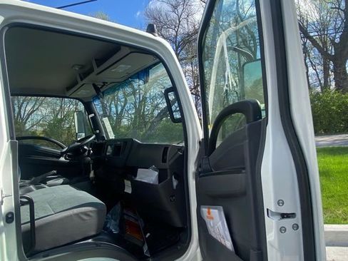 New 2025 Isuzu NPR HD image 24