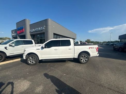 Used 2018 Ford F150 XLT w/ Equipment Group 302A Luxury AWD/4WD image 3