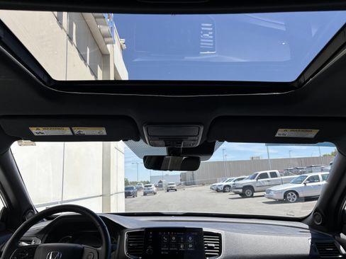 Used 2024 Honda Passport EX-L image 36