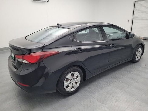 Used 2016 Hyundai Elantra SE FWD image 10