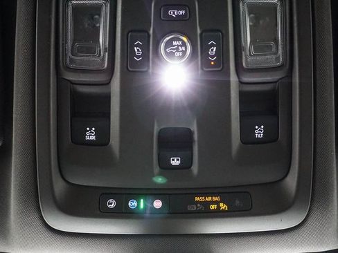 Used 2021 Chevrolet Suburban LT w/ LT Signature Package image 29