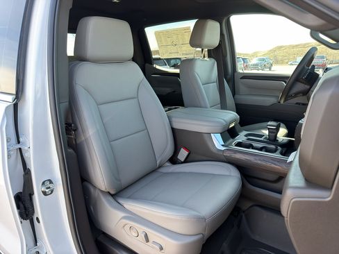 New 2026 GMC Sierra 1500 SLT w/ SLT Premium Plus Package AWD/4WD image 29