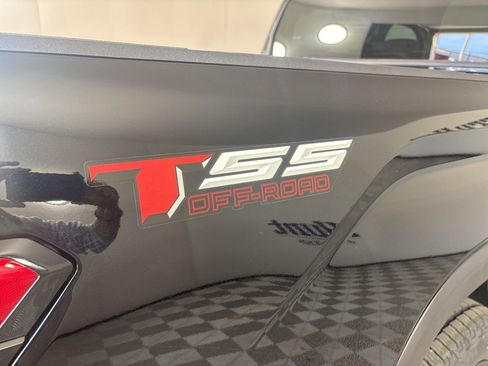 Used 2024 Toyota Tundra SR5 w/ SR5 Premium Package image 38