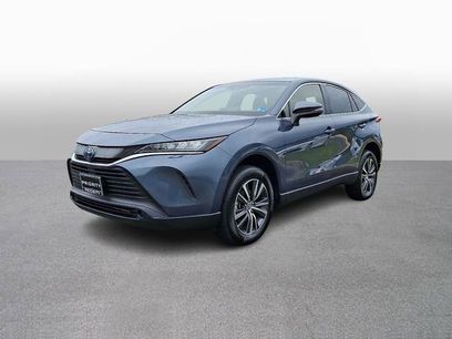 Used 2021 Toyota Venza LE w/ Carpet Mat Package (TMS)