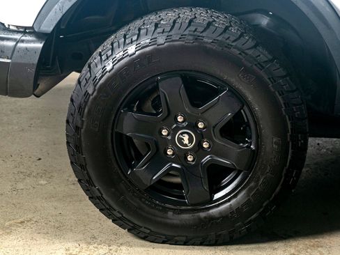 Used 2022 Ford Bronco Black Diamond image 21