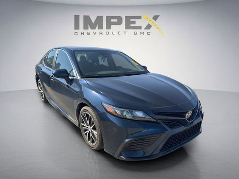 Used 2021 Toyota Camry SE FWD image 5