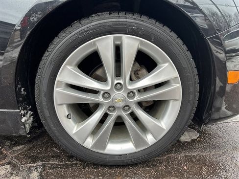 Used 2015 Chevrolet Cruze LTZ w/ Sun, Sound and Sport Package image 15