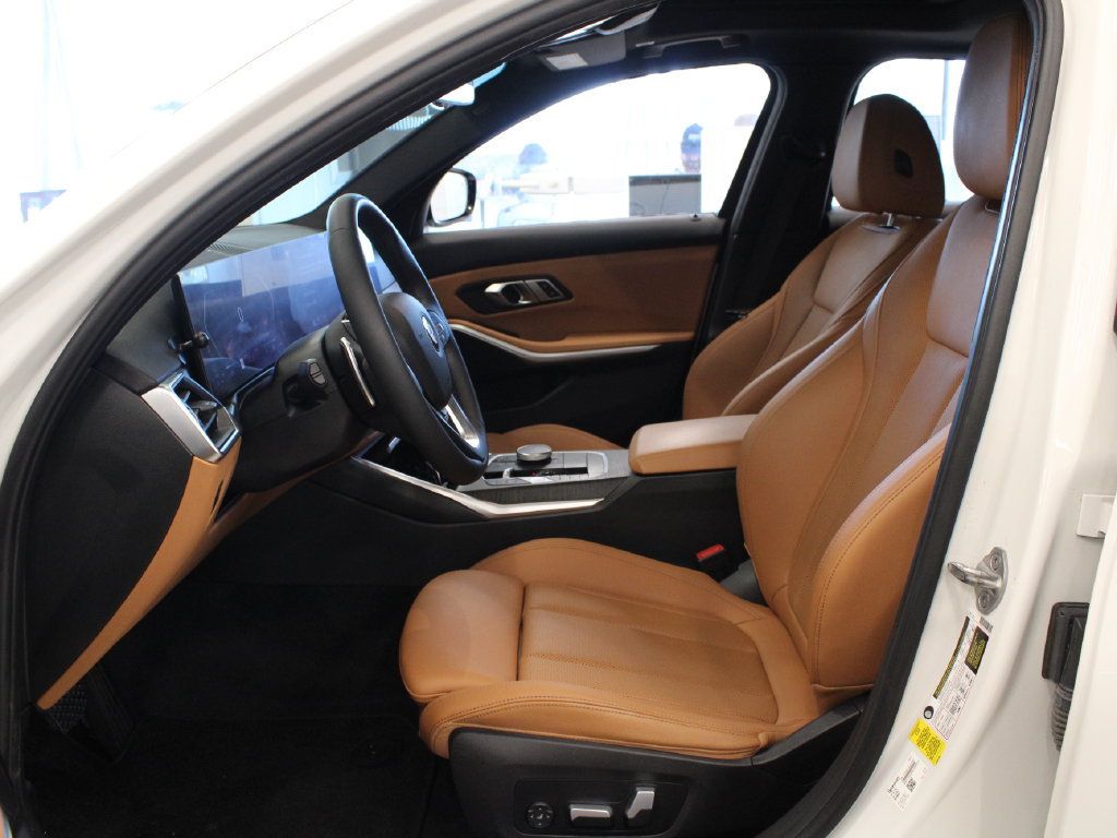 Used 2023 BMW 330i Sedan w/ Premium Package RWD image 12