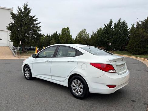 Used 2017 Hyundai Accent SE FWD image 3