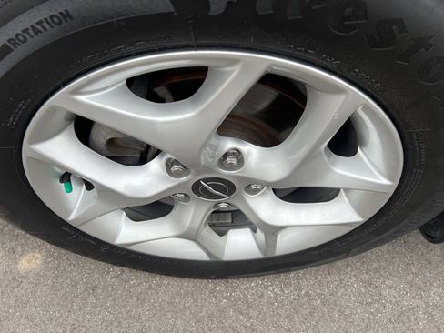 Used 2020 Chrysler Pacifica Limited image 39