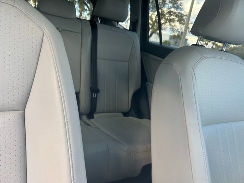 Certified 2023 Volkswagen Tiguan SE image 37