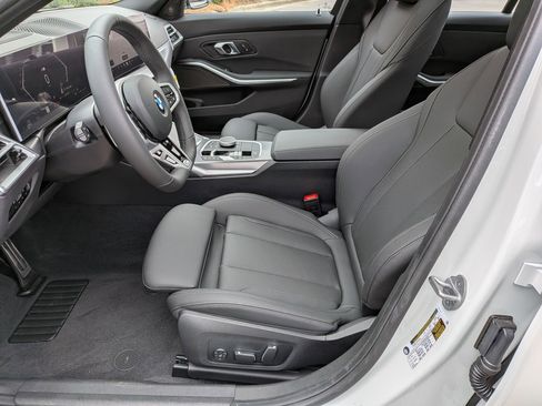 New 2026 BMW 330i Sedan w/ M Sport Package RWD image 15
