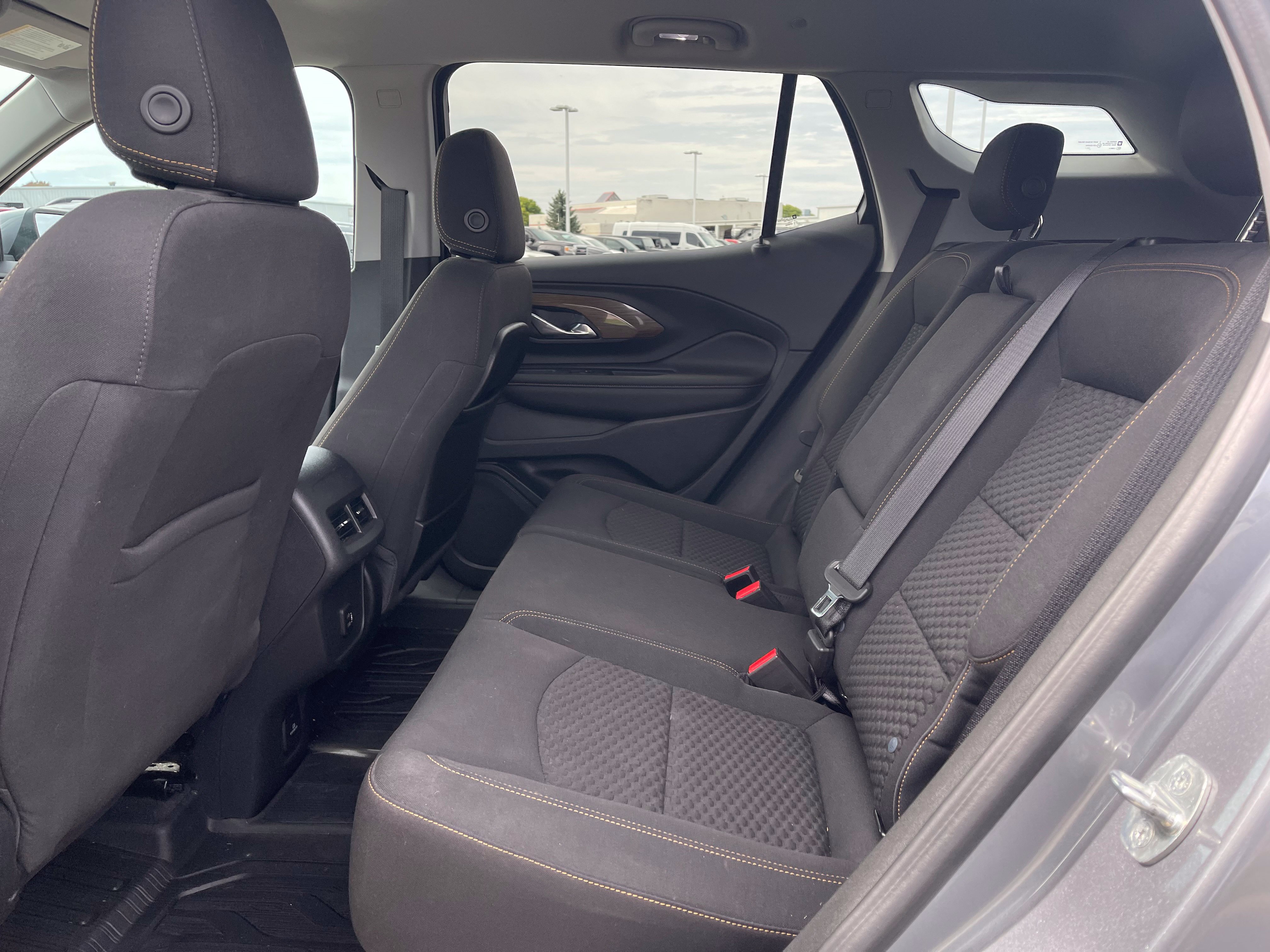 Used 2020 GMC Terrain SLE w/ Driver Convenience Package FWD image 14