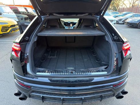 Used 2020 Lamborghini Urus image 21