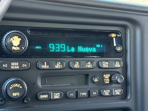 Used 2005 Chevrolet Suburban LS w/ Cargo Package image 16