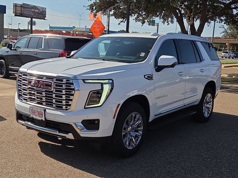 New 2026 GMC Yukon Denali AWD/4WD image 1