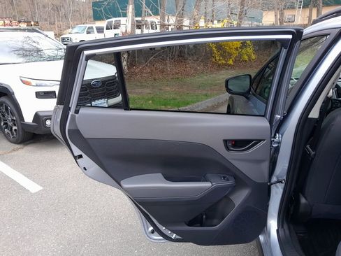 Certified 2024 Subaru Crosstrek 2.0i Premium image 29