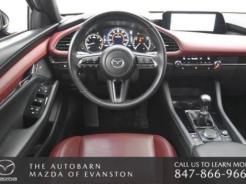 Certified 2025 MAZDA MAZDA3 2.5 S Hatchback w/ Premium Pkg image 27