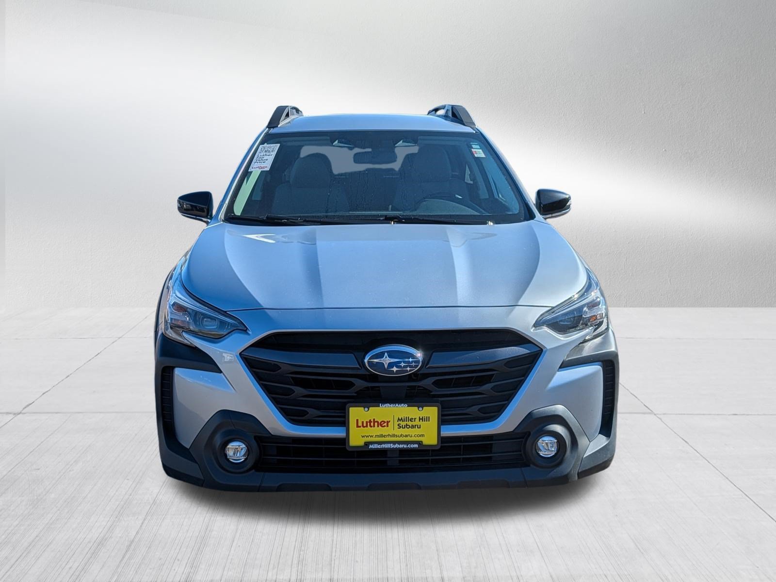 Used 2023 Subaru Outback Premium AWD/4WD image 2