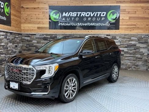 Used 2023 GMC Terrain Denali w/ LPO, Floor Liner Package AWD/4WD image 5