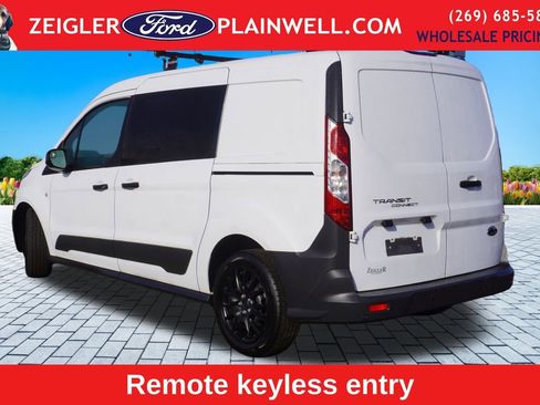 Used 2016 Ford Transit Connect XL image 3