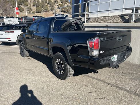 Certified 2023 Toyota Tacoma TRD Off-Road image 9