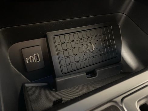 Used 2025 Ford F150 XLT w/ Equipment Group 302A MID image 23