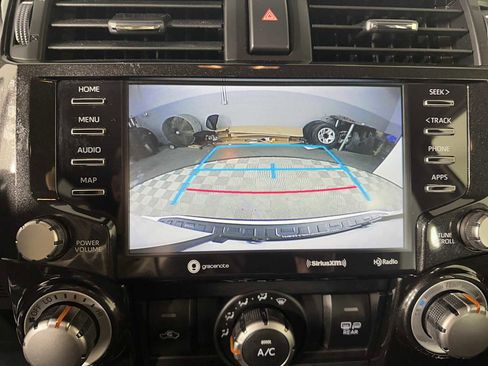 Used 2021 Toyota 4Runner TRD Off-Road image 17