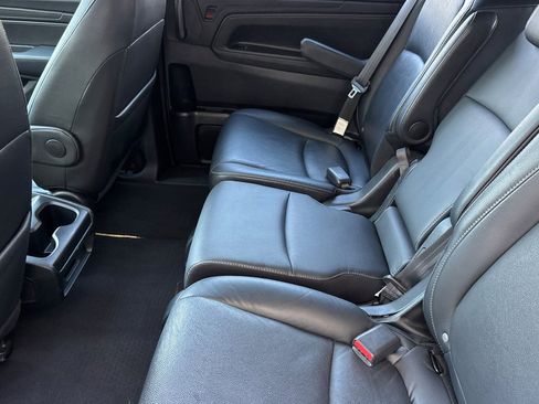Used 2022 Honda Odyssey EX-L image 12