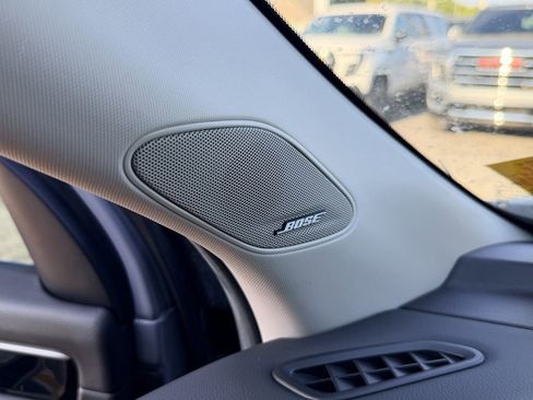 Used 2025 Honda Pilot Touring image 36