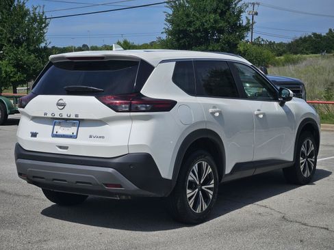 Used 2023 Nissan Rogue SV AWD/4WD image 6