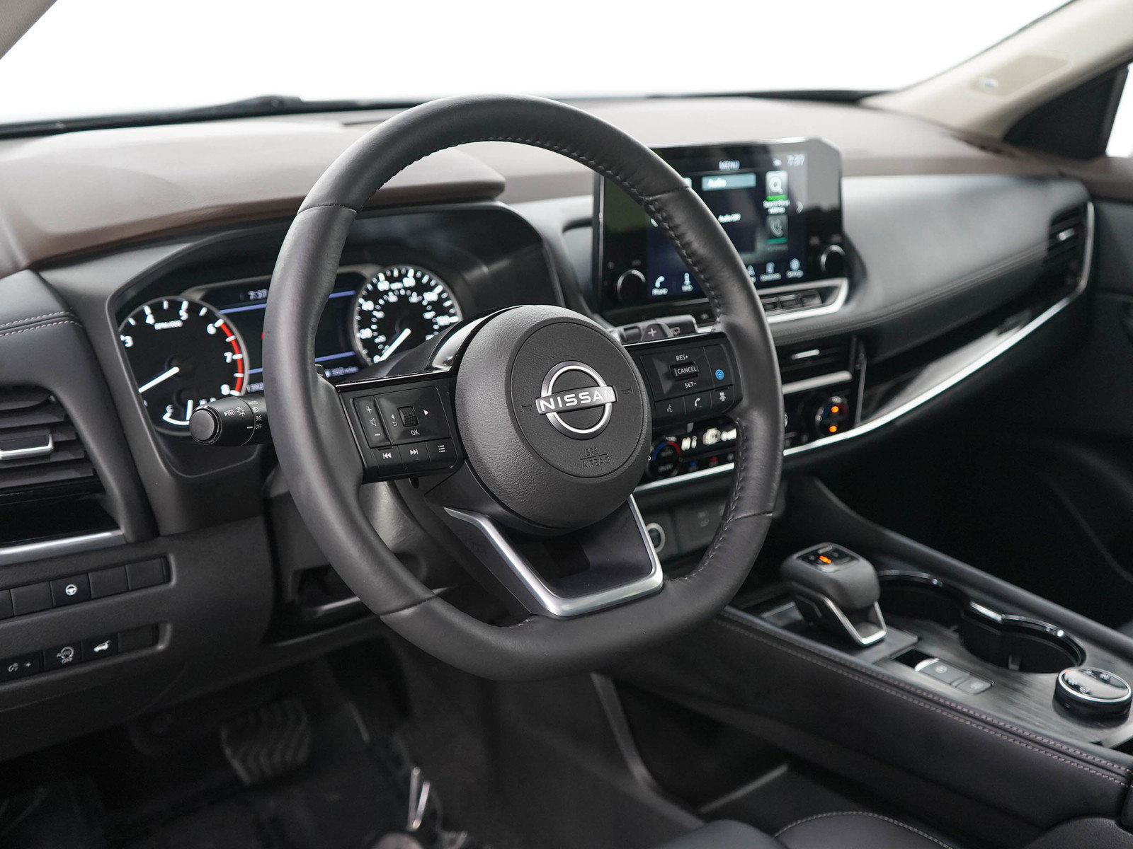 Used 2023 Nissan Rogue SL w/ SL Premium Package AWD/4WD image 21