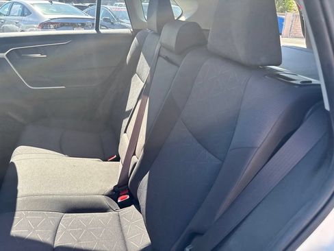 Used 2019 Toyota RAV4 XLE w/ Convenience Package FWD image 14